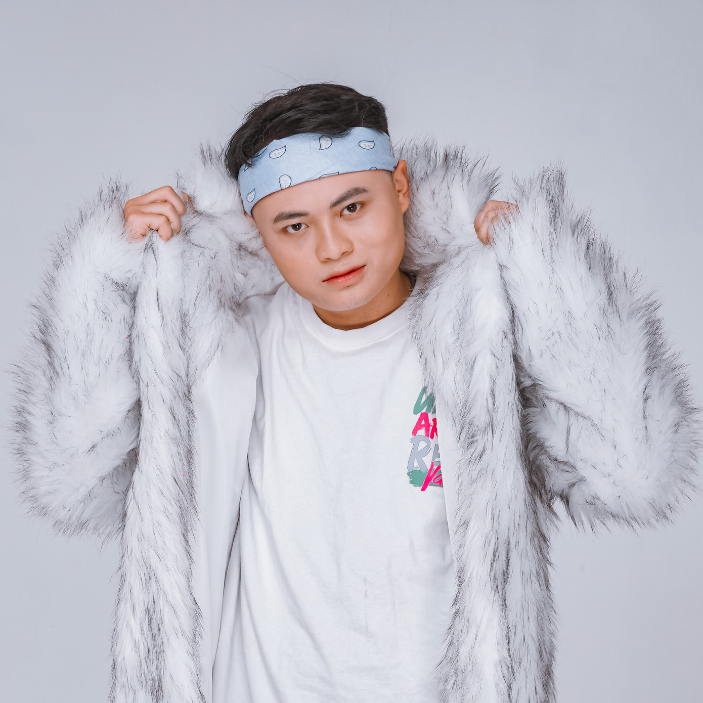 “Lửa thử vàng, gian nan thử Long Hách” ảnh 2