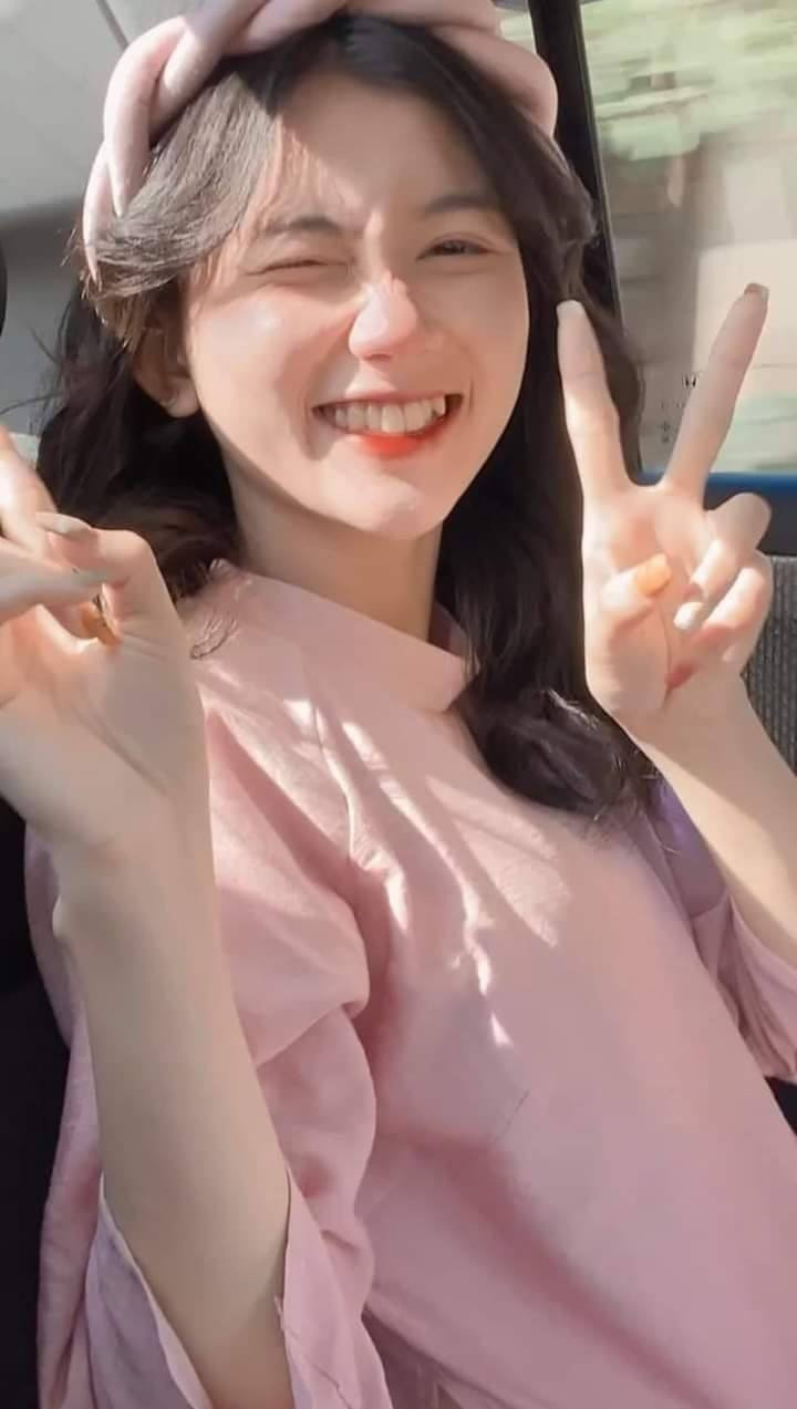 Đốn tim với nụ cười tỏa nắng của “Hot Tiktoker 2K4” ảnh 3