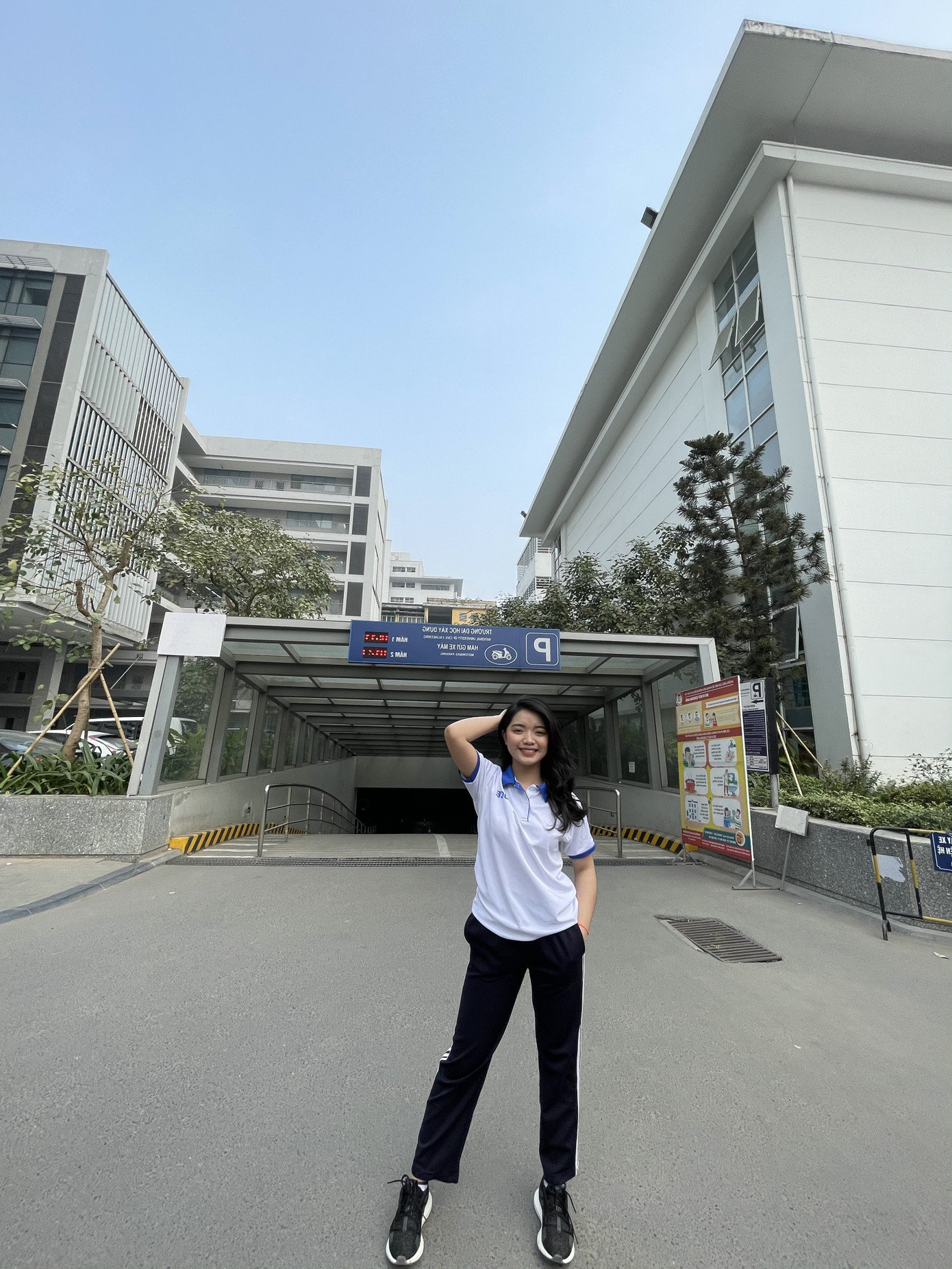 Cam phọt kể chuyện học tại Đại học Xây dựng ảnh 4