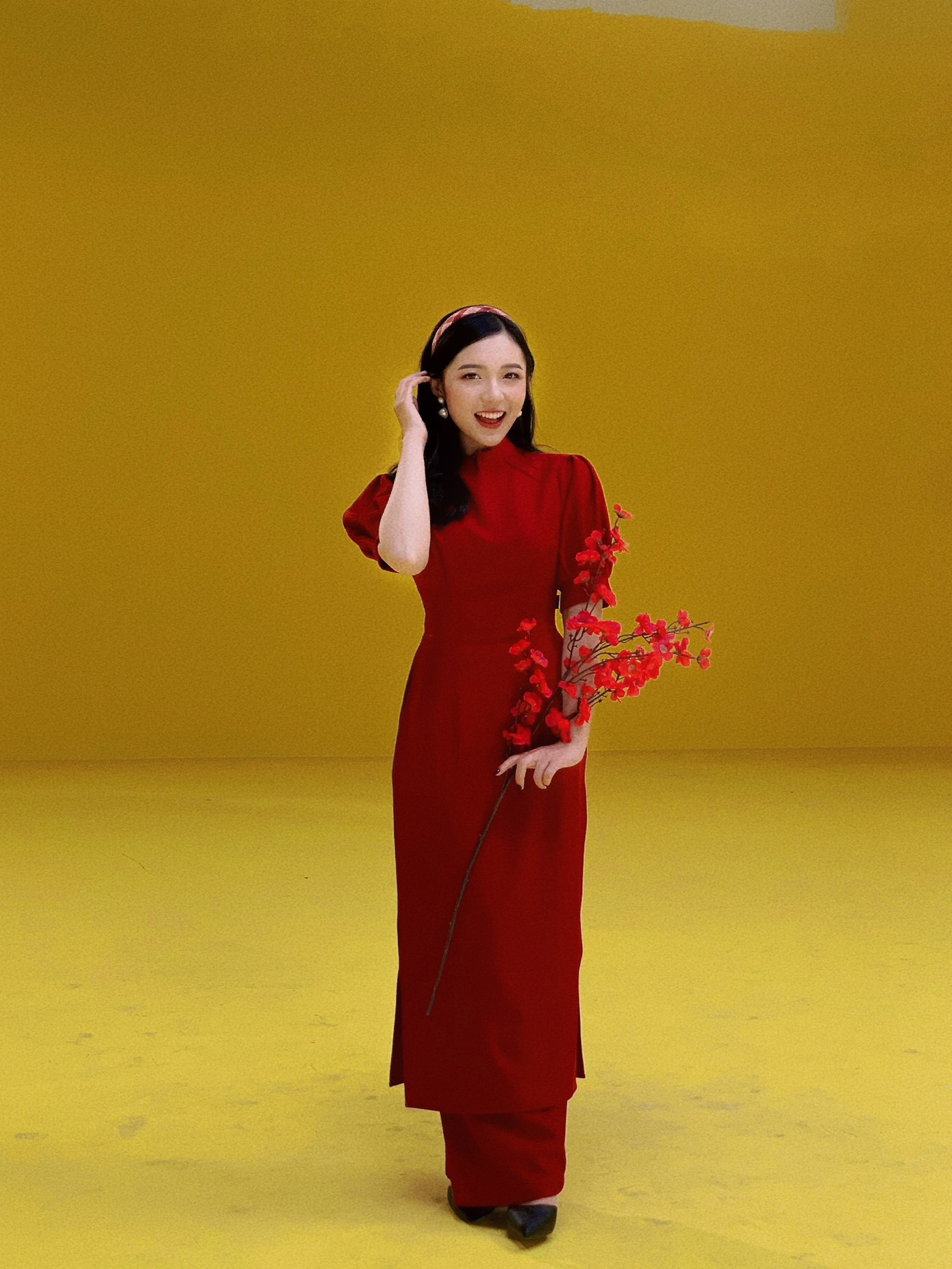 MC Phương Thảo gây điên đảo với “Tết an yên đừng hỏi kém duyên” ảnh 10