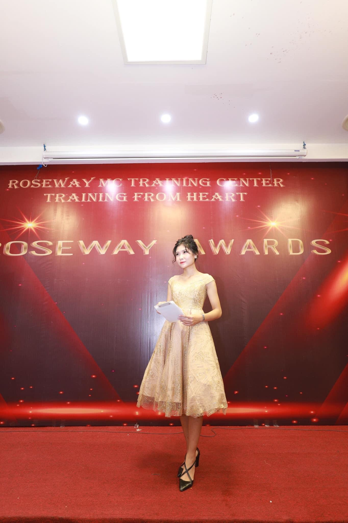 Nữ sinh trường Báo xinh đẹp, đa tài: “Bạn chỉ thực sự toả sáng khi được đặt vào đúng vị trí của mình” ảnh 10