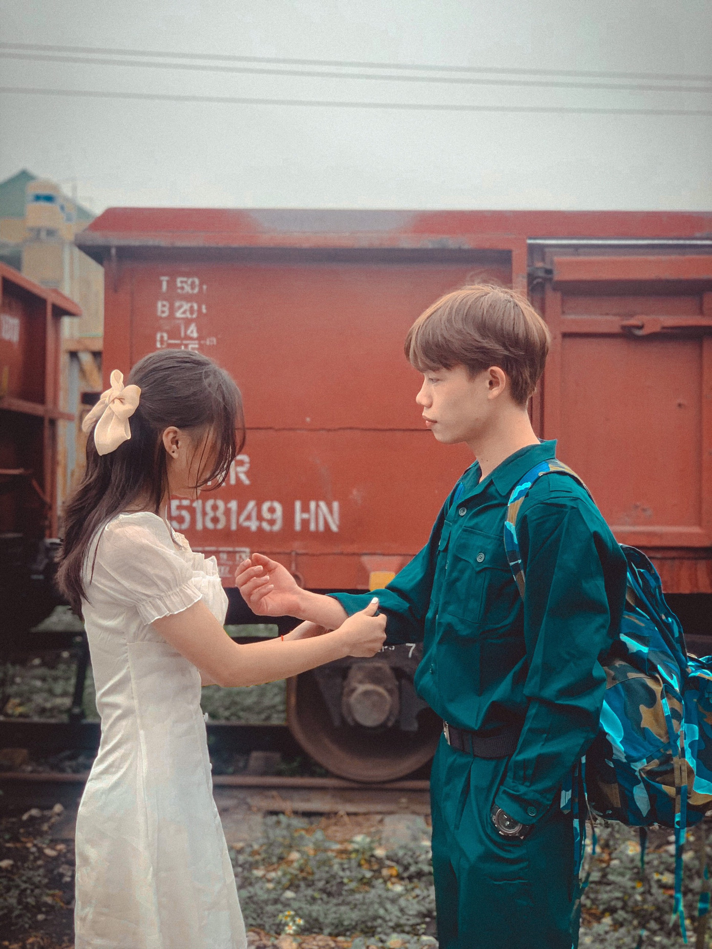 Bộ ảnh ‘Tiễn người yêu lên đường nhập ngũ’ của đôi bạn đến từ Quảng Ninh ảnh 12