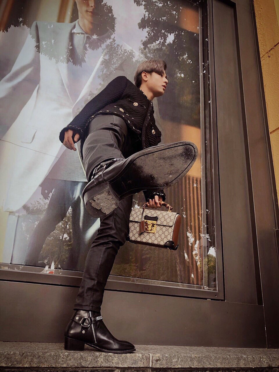 Vận động viên đá cầu đốn tim các bạn gái với ngoại hình điển trai ảnh 4