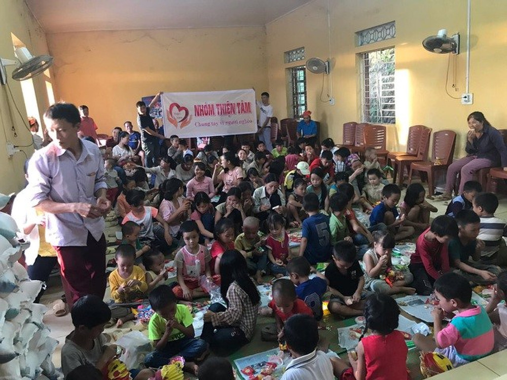 Một Streamer “ghiền” làm từ thiện ảnh 6