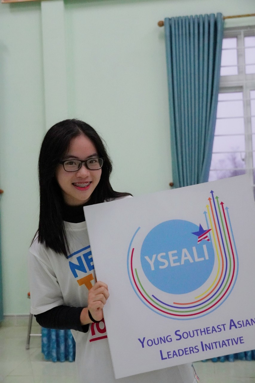 Nữ sinh Quảng Trị 15 tuổi thông thạo 7 thứ tiếng là quán quân cuộc thi lồng tiếng ảnh 5