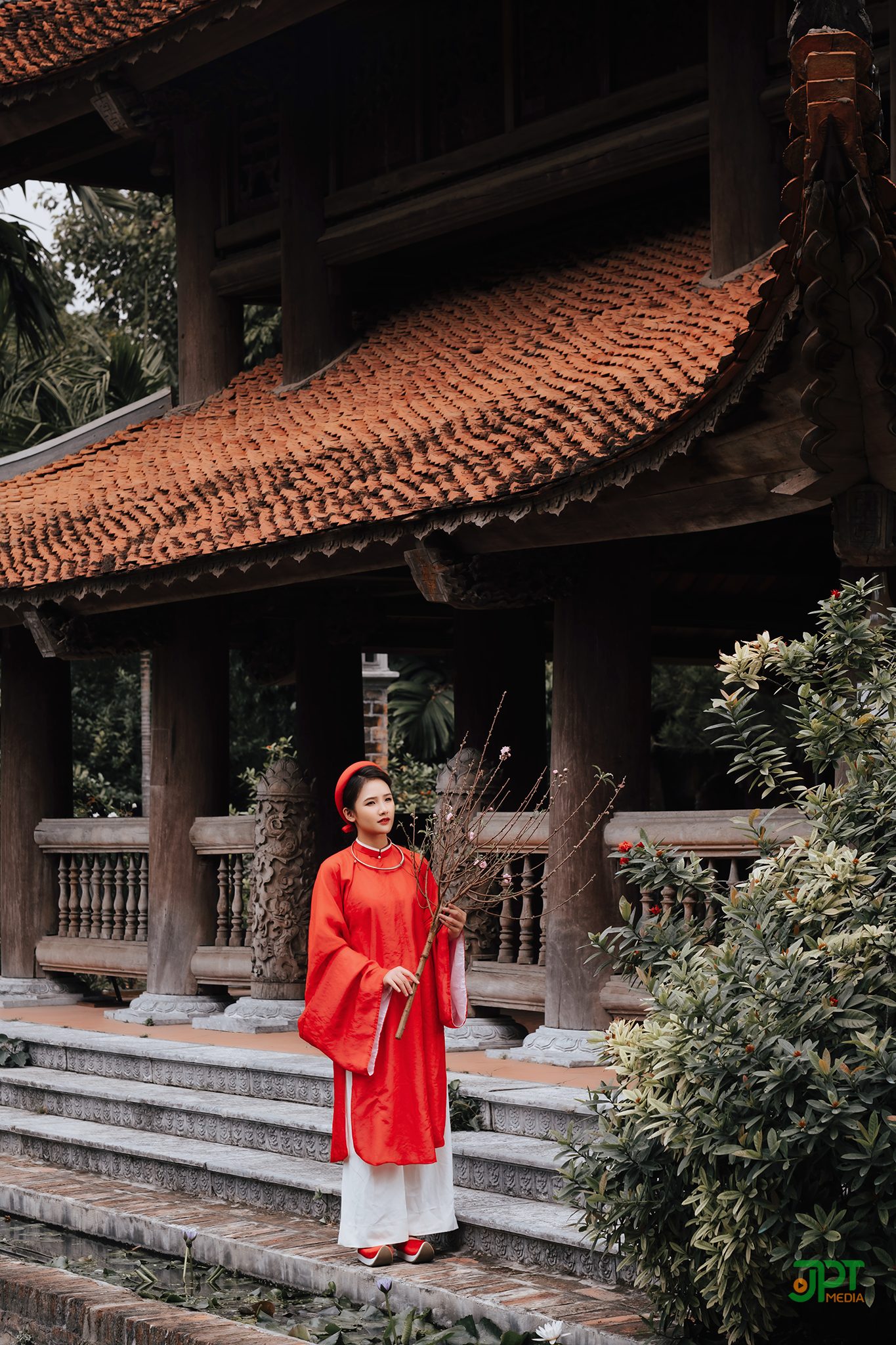 Ngất ngây trước vẻ đẹp đậm chất cổ xưa của Mai Yến trong bộ Cổ phục Việt Nam ảnh 11