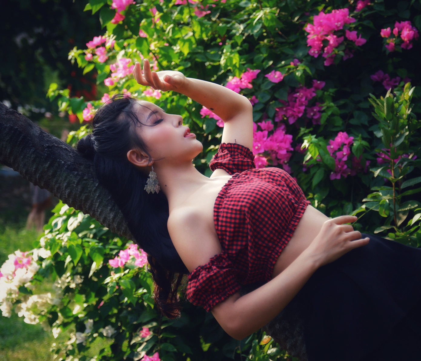 Cô gái “Không cho phép mình có thời gian nghỉ ngơi” ảnh 9