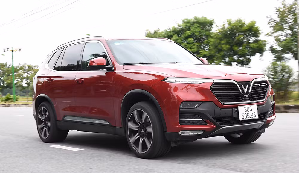 VinFast Lux SA2.0: SUV 7 chỗ bệ vệ, mạnh mẽ và an toàn ảnh 4
