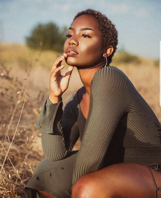 Biến căng: Lisa (BLACKPINK) bỗng dưng bị một nữ dancer tố “đạo nhái” vũ đạo ảnh 1