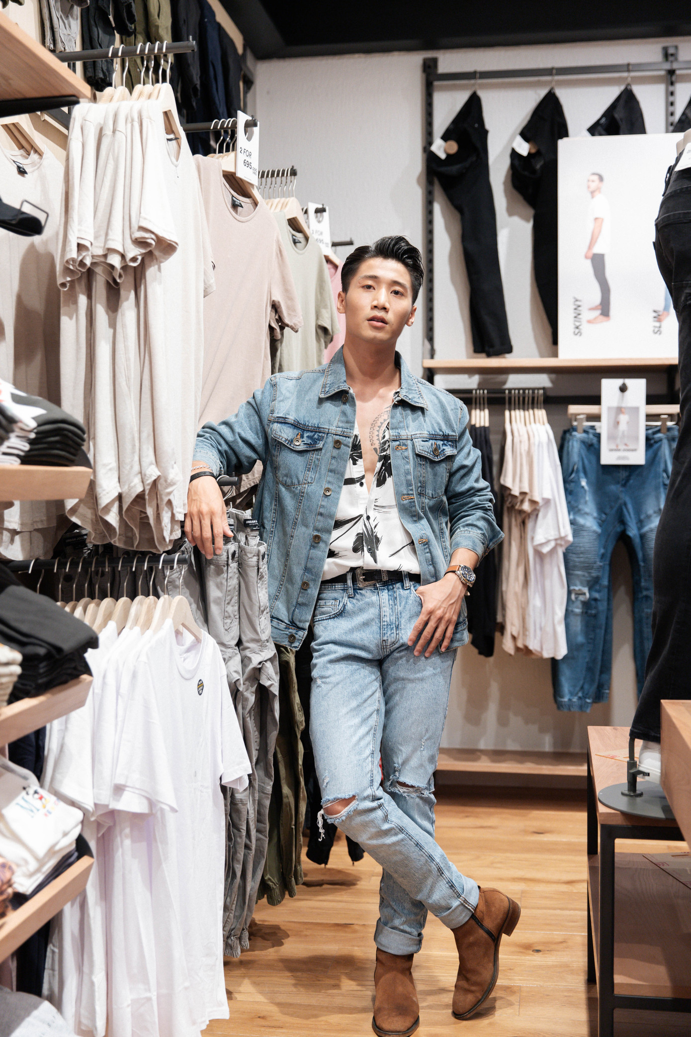 Suni Hạ Linh khuấy động sự kiện thời trang với bản remix “Không sao mà, em đây rồi“ ảnh 5