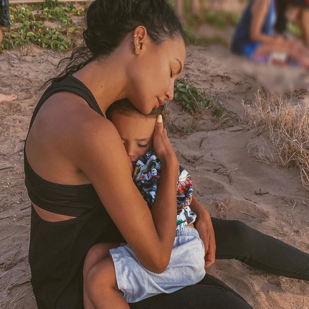 “Hãy yên nghỉ nhé, Naya” - người hâm mộ khắp nơi bày tỏ sự thương tiếc với ngôi sao “Glee“ ảnh 1