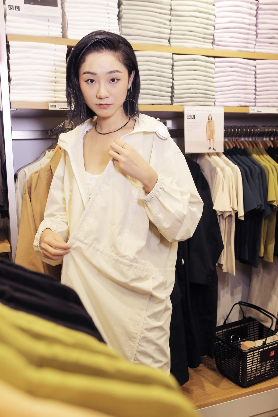 Cody (Uni5) và Đỗ Hoàng Dương diện đồ đôi, hội ngộ dàn sao Việt trong sự kiện thời trang ảnh 9