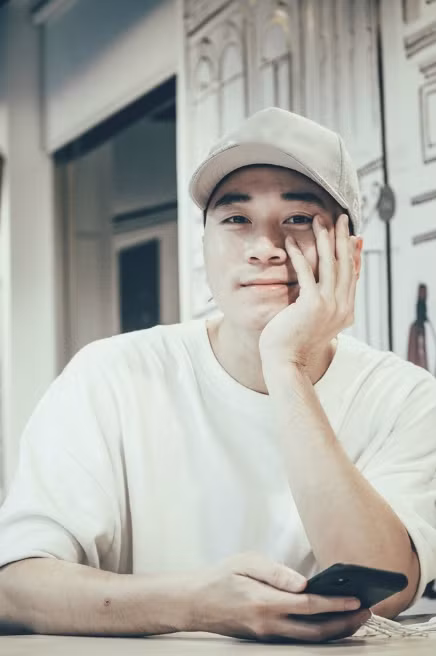 Giải mã Karik: Chàng rapper không hề gai góc mà vẫn khiến fangirl mê như điếu đổ ảnh 5