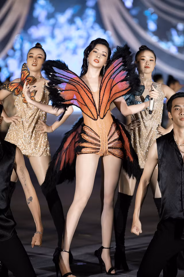 Chi Pu không giấu tham vọng muốn được hát ở Coachella - đại nhạc hội lớn nhất hành tinh ảnh 3