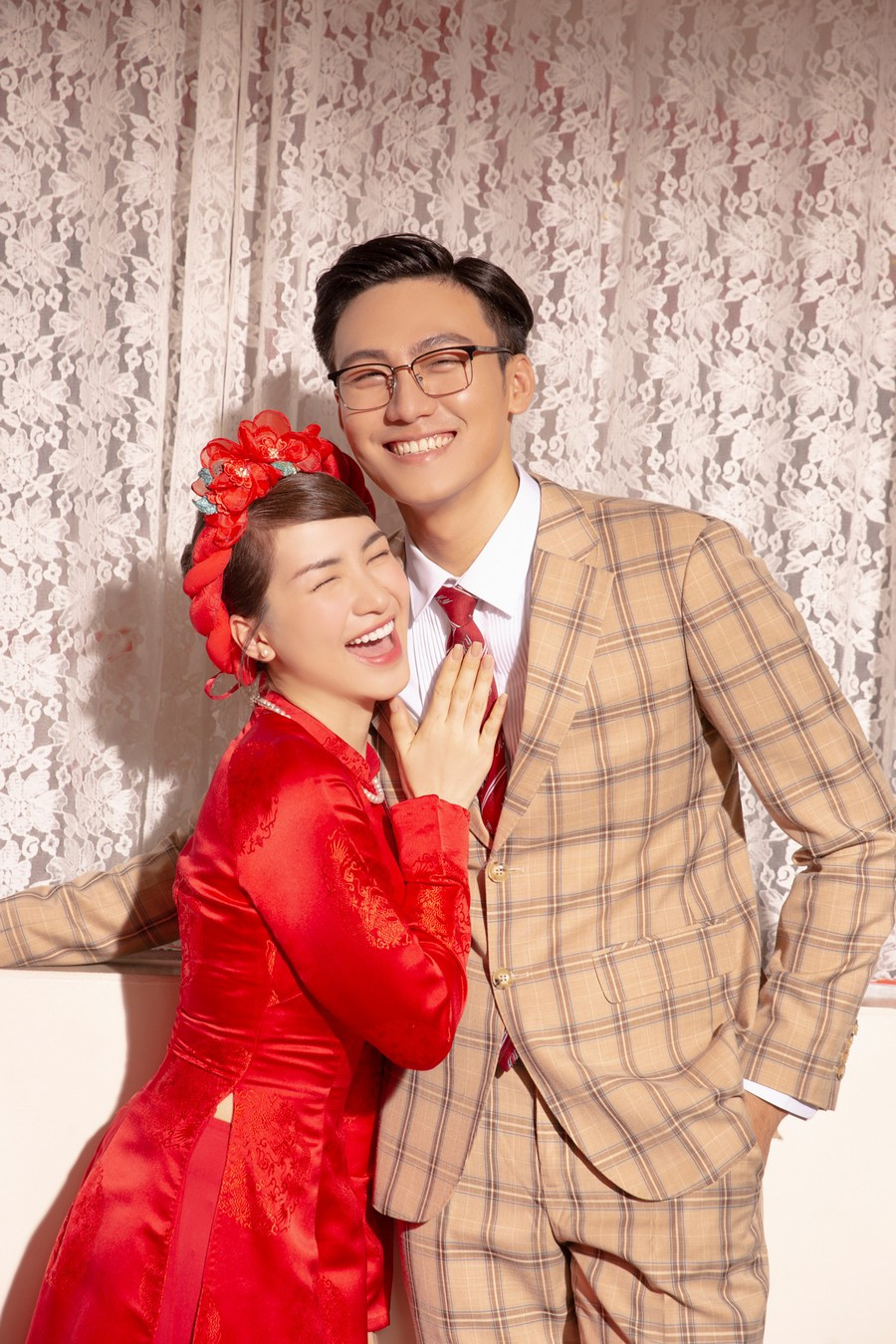 Hòa Minzy trở thành chị gái của Lăng LD, chuẩn “nữ công gia chánh” trong MV Tết ảnh 1