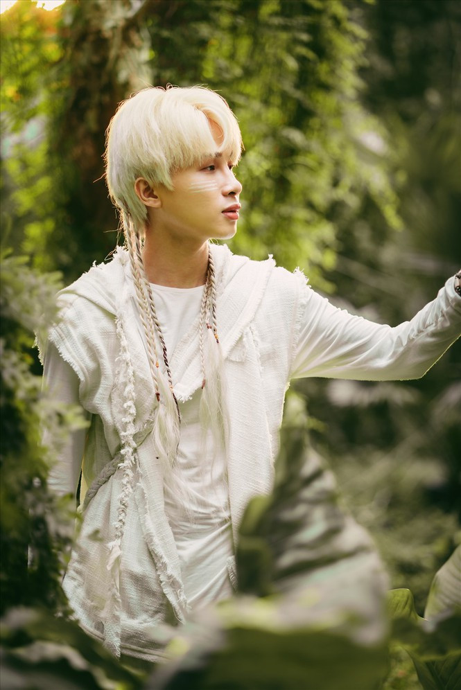 Tạo hình của Jack trong ca khúc "Đom Đóm". Liệu Jack có thể “all-kill” tất cả các giải thưởng âm nhạc đang diễn ra vào đầu năm mới? ảnh 4