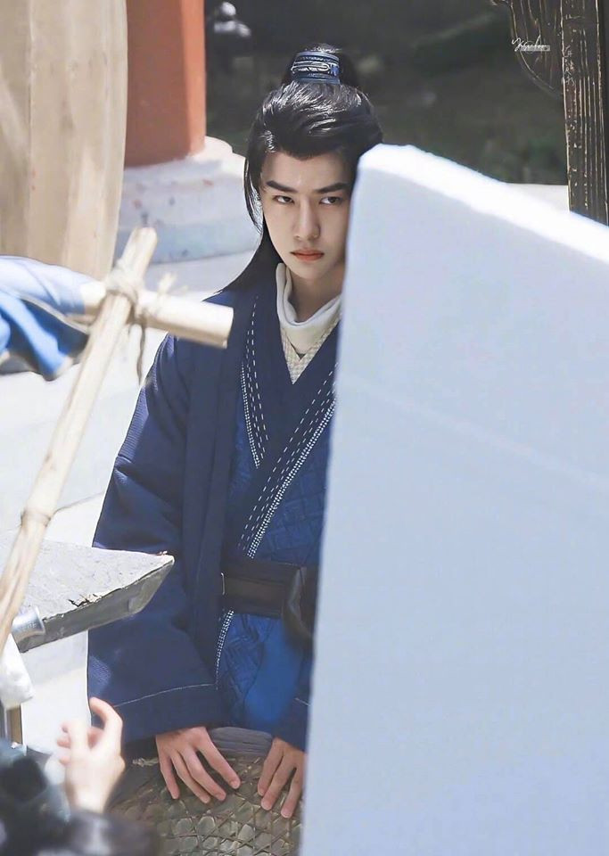 Hữu Phỉ tiếp tục lộ ảnh hậu trường, Vương Nhất Bác - Triệu Lệ Dĩnh đẹp bất chấp cam thường ảnh 2