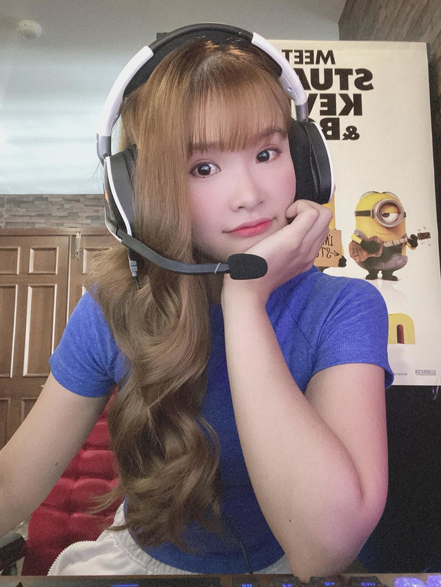 Sao Việt thi nhau chuyển hướng sang làm streamer: Ai “chuyên nghiệp” nhất? ảnh 1