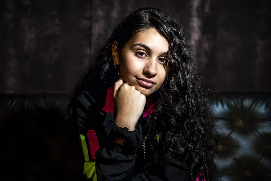 Ngôi sao trẻ Alessia Cara chào sân 2020 bằng ca khúc nhạc phim của Netflix ảnh 2