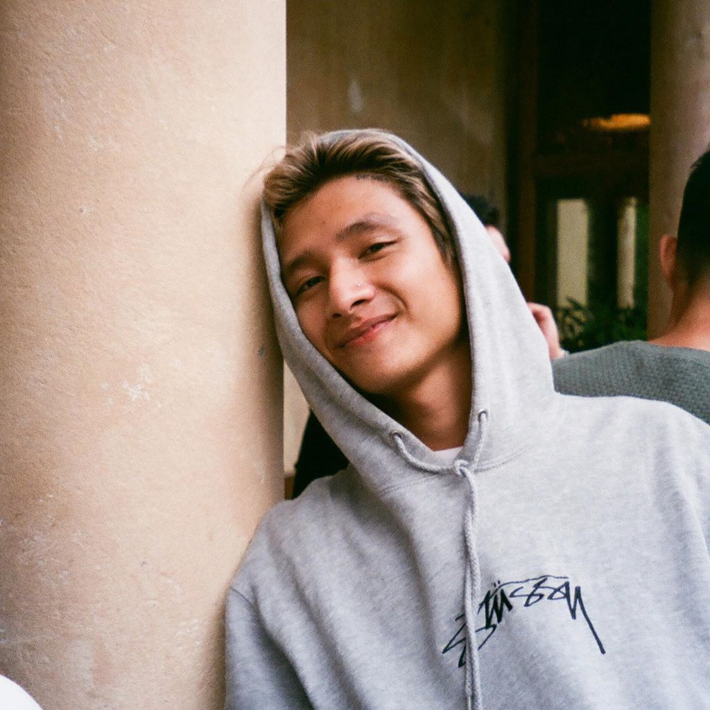 Loạt ảnh điển trai của rapper 16 Typh khiến fan nữ tiếc hùi hụi sau khi rời “Rap Việt“ ảnh 8