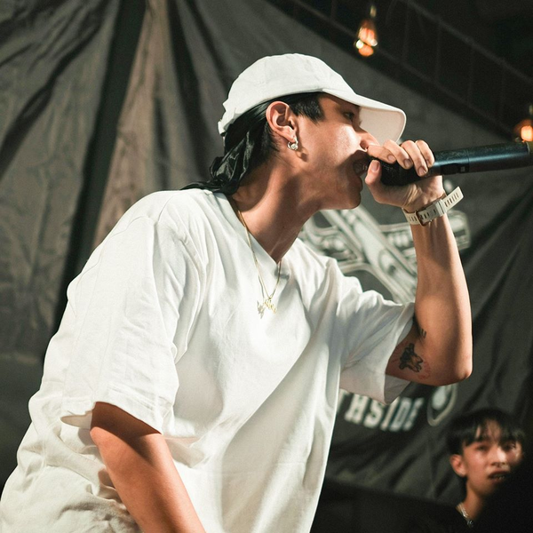 Loạt ảnh điển trai của rapper 16 Typh khiến fan nữ tiếc hùi hụi sau khi rời “Rap Việt“ ảnh 9