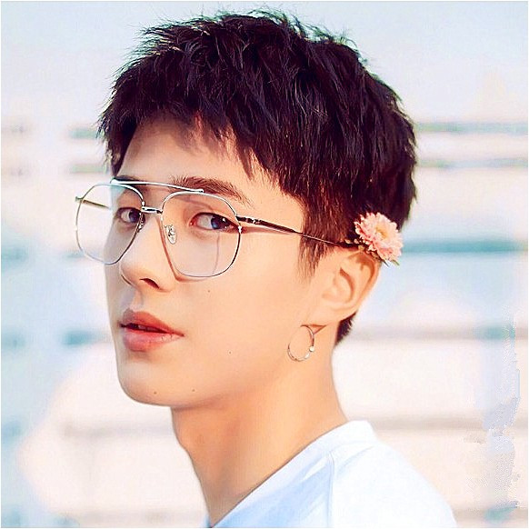 Loạt nam thần “cực phẩm” line 97 của C-Biz: Vương Nhất Bác dẫn đầu, được săn đón “hết nấc” ảnh 4