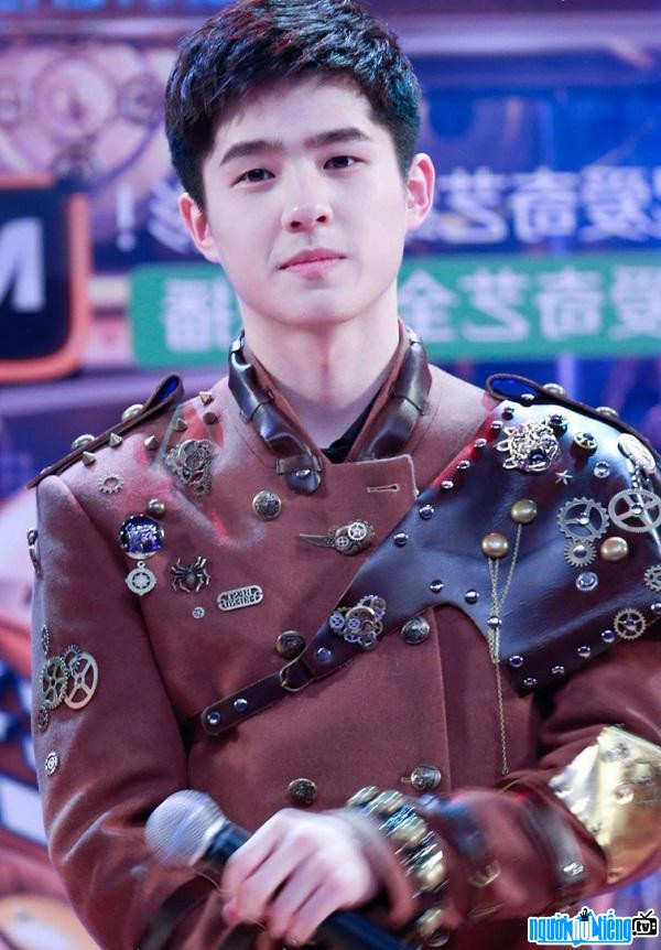 Loạt nam thần “cực phẩm” line 97 của C-Biz: Vương Nhất Bác dẫn đầu, được săn đón “hết nấc” ảnh 3