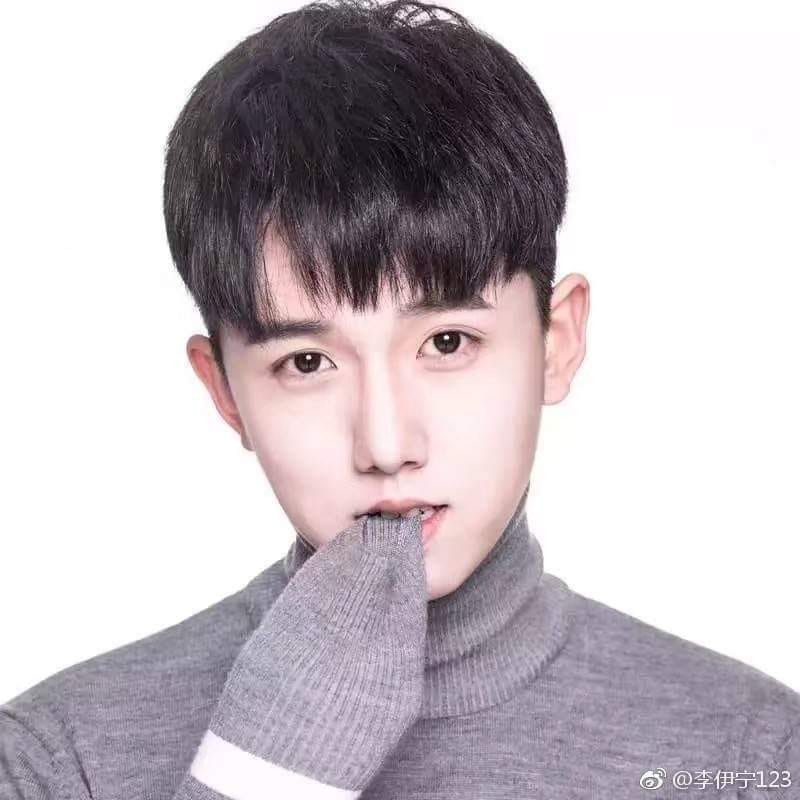 Loạt nam thần “cực phẩm” line 97 của C-Biz: Vương Nhất Bác dẫn đầu, được săn đón “hết nấc” ảnh 2