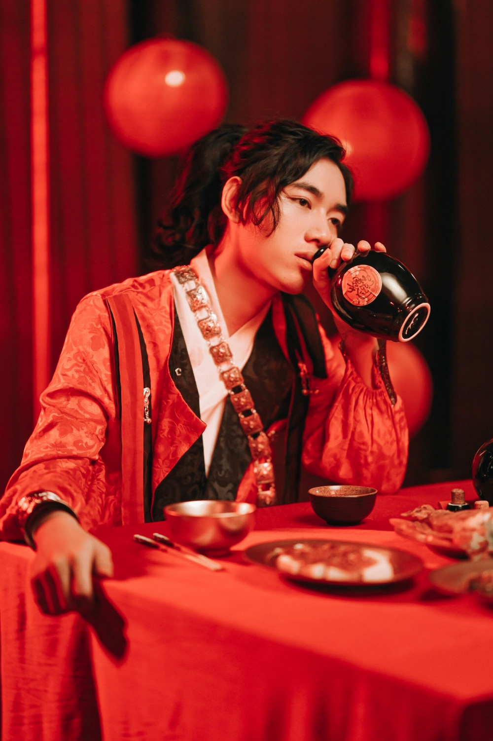 K-ICM kết hợp với giọng ca “Túy âm” trong MV đậm chất cổ trang, kiếm hiệp ảnh 2