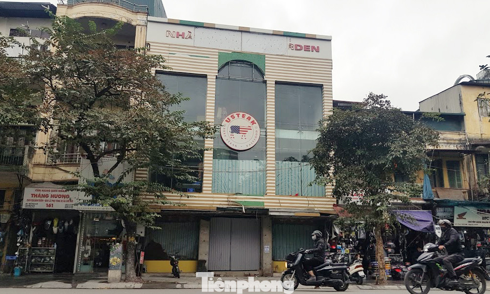 Tạm dừng công trình cải tạo, sửa chữa gây ảnh hưởng hộ liền kề ảnh 1