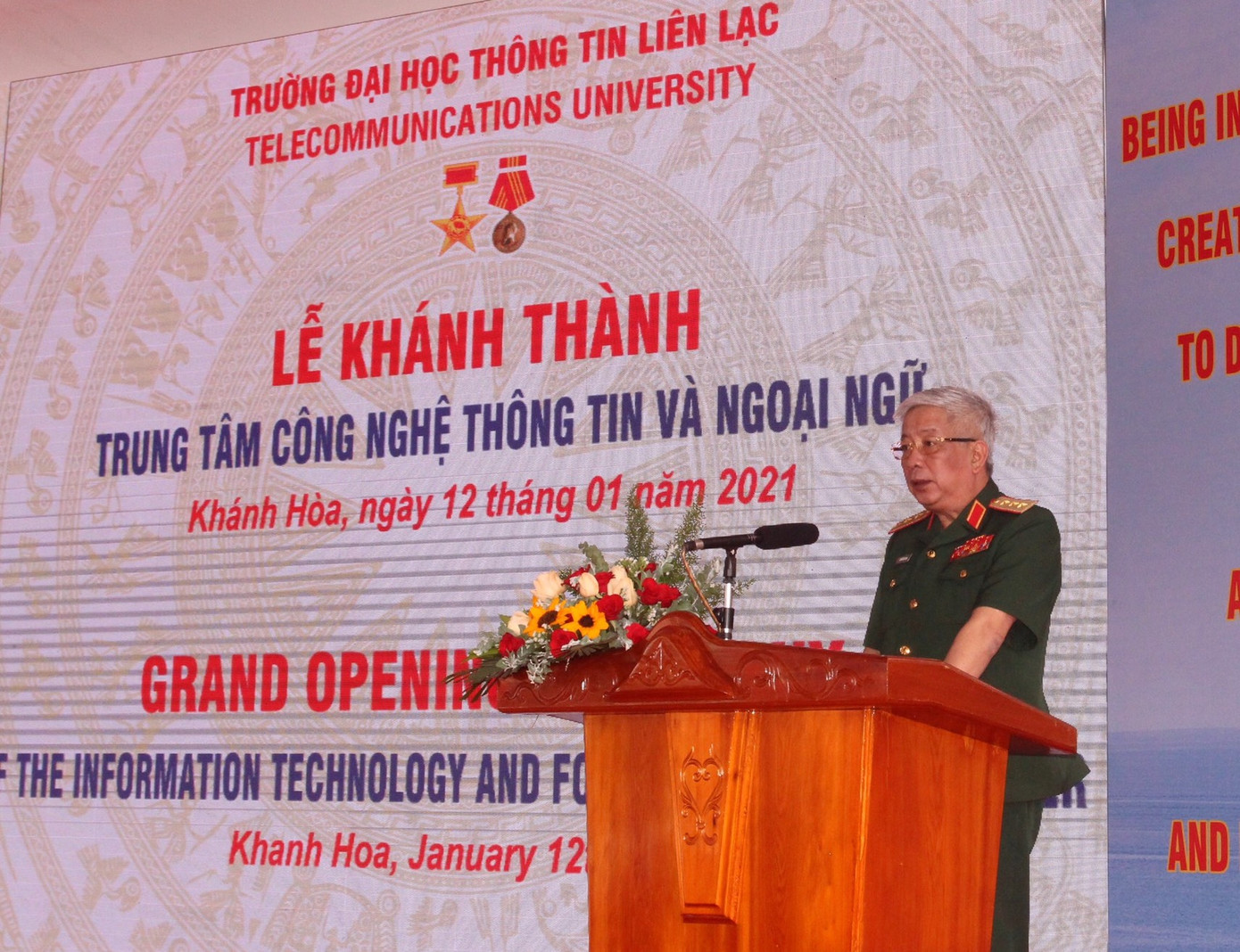 Bộ Quốc phòng khánh thành Trung tâm Công nghệ thông tin - Ngoại ngữ tại Nha Trang ảnh 1