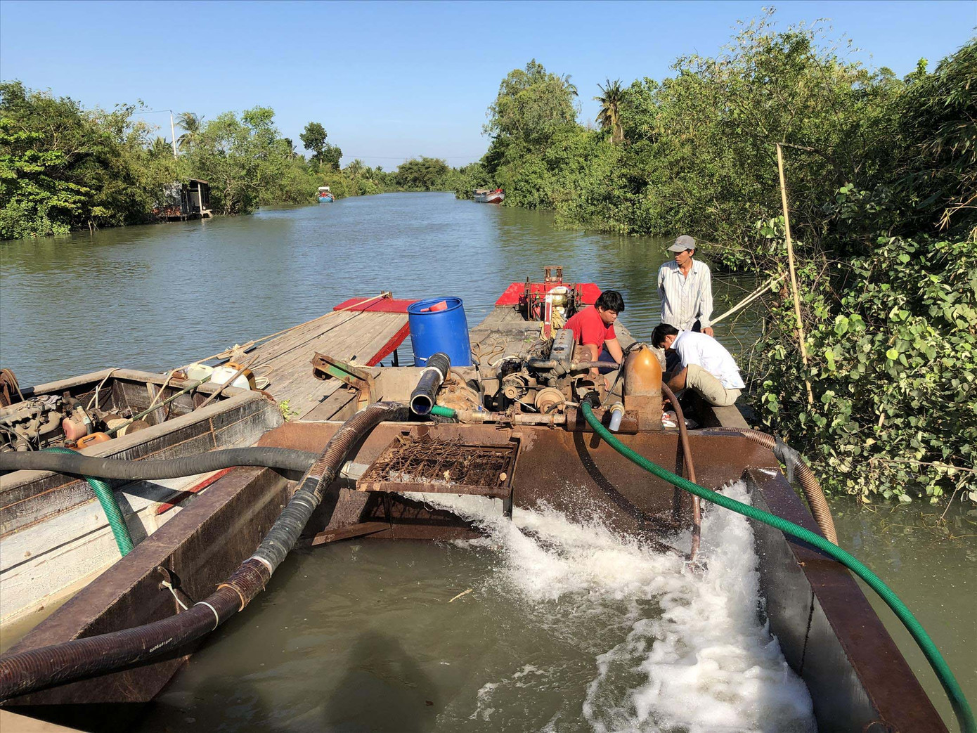 &nbsp;Gian nan sống với hạn mặn ảnh 2