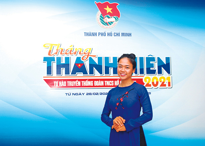 Nữ nhạc sỹ của đoàn và tuổi trẻ ảnh 2