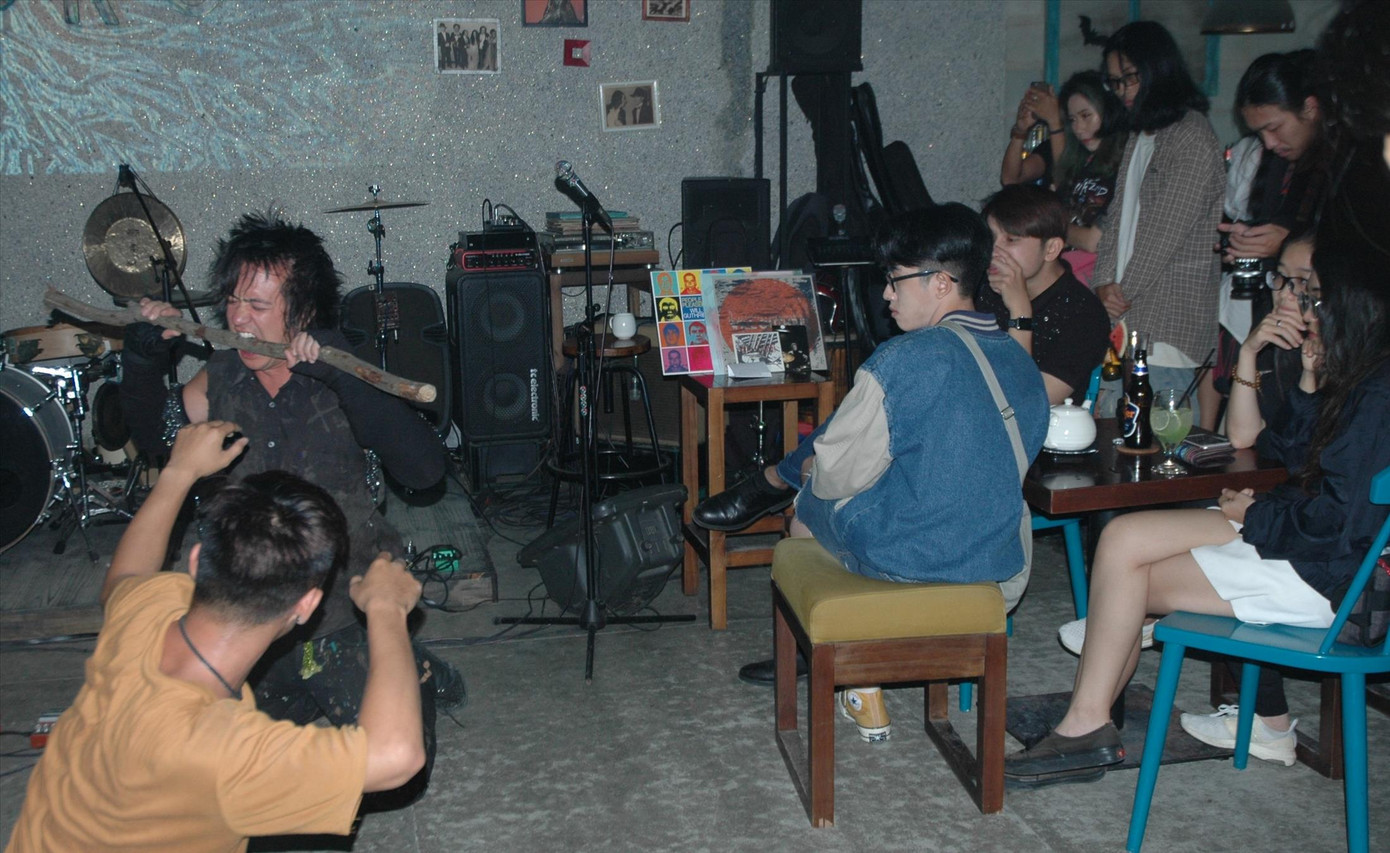 Âm nhạc thể nghiệm đã bớt cô đơn? ảnh 2