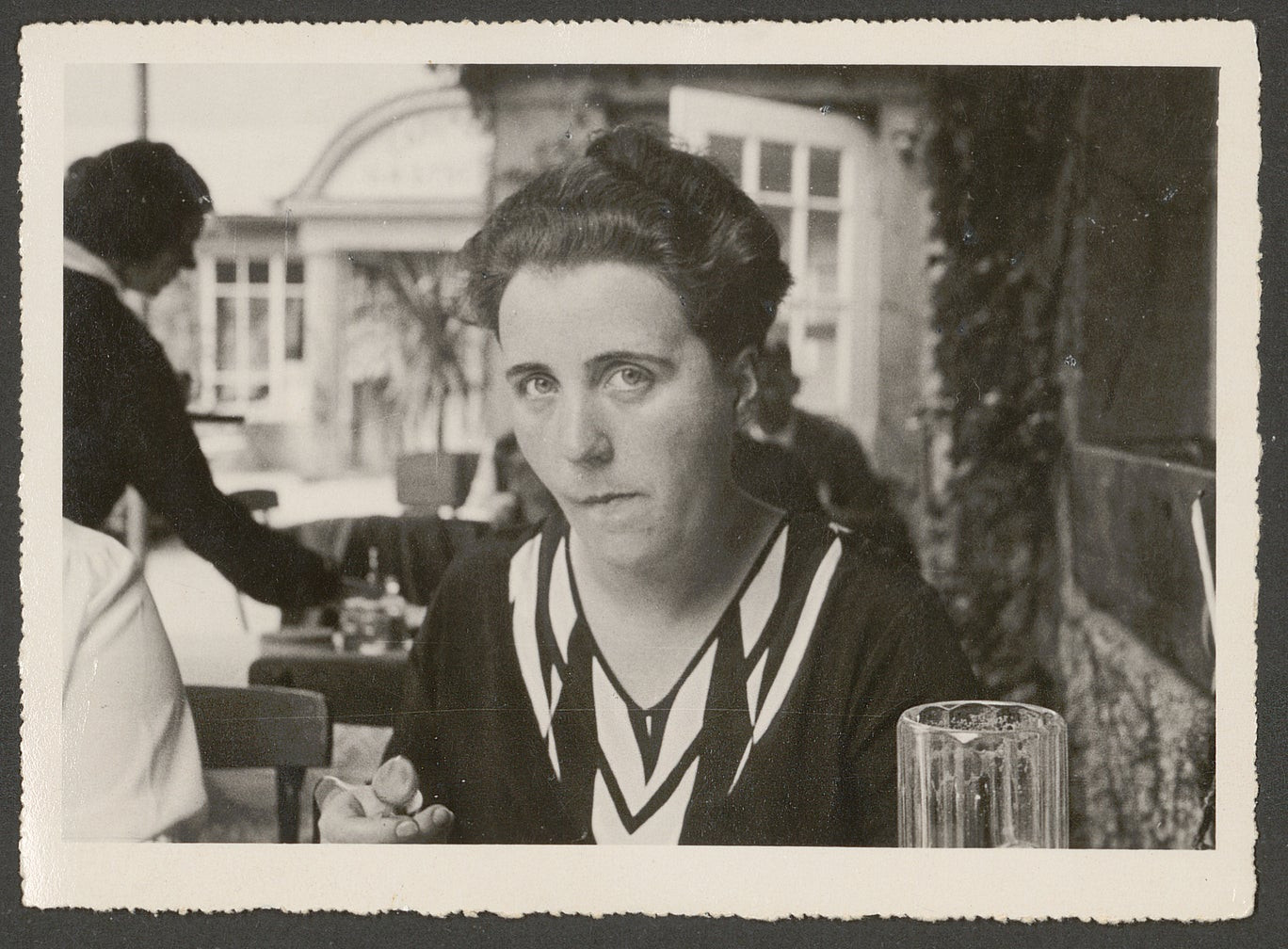 Nhà xuất bản dũng cảm ảnh 2