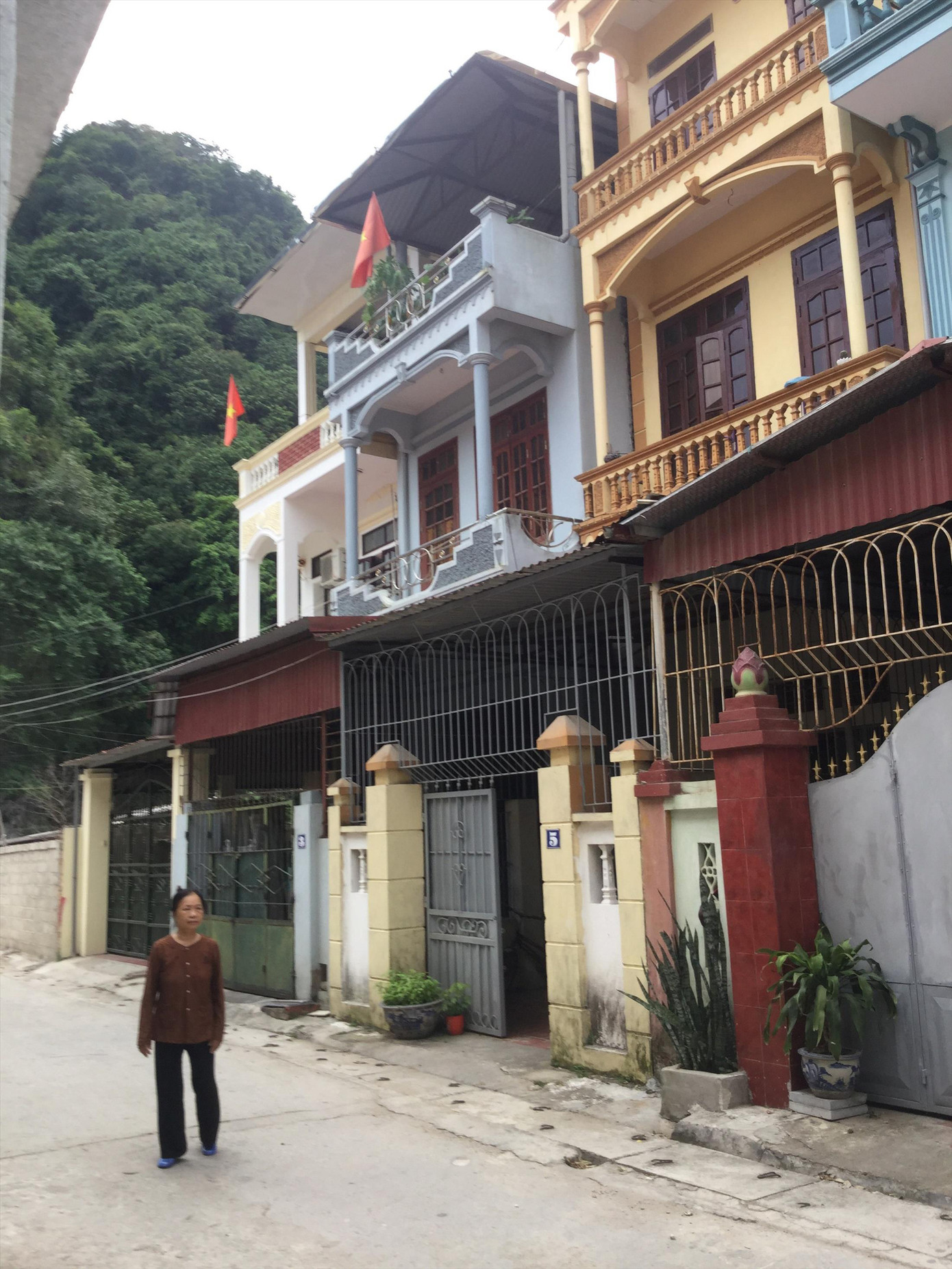 Chuyện tình của người Anh hùng miền biên viễn ảnh 1