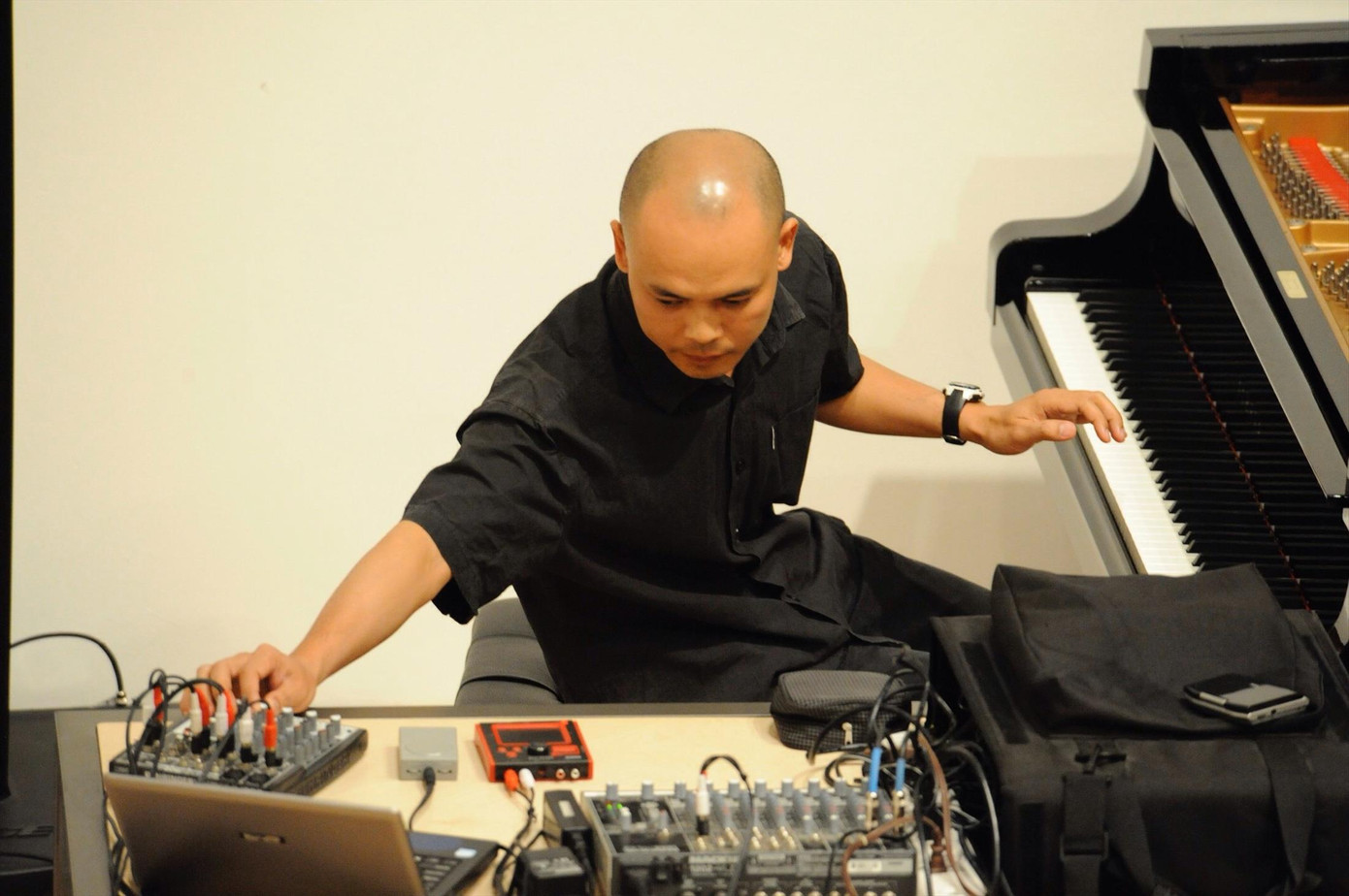 Âm nhạc thể nghiệm đã bớt cô đơn? ảnh 1