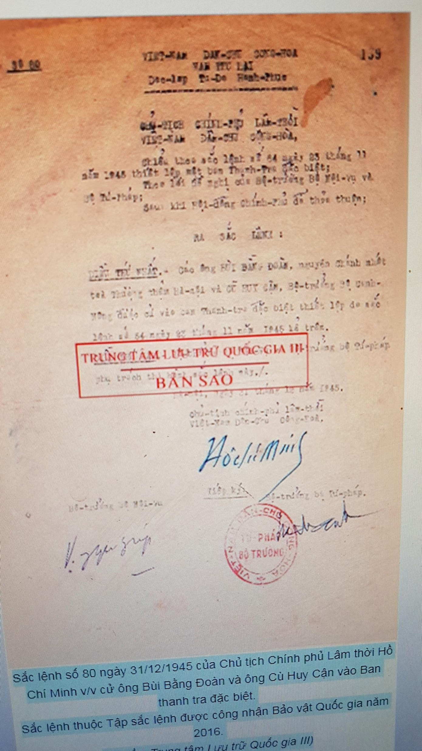 Ba chữ ký để đề đạt... 2 người! ảnh 2