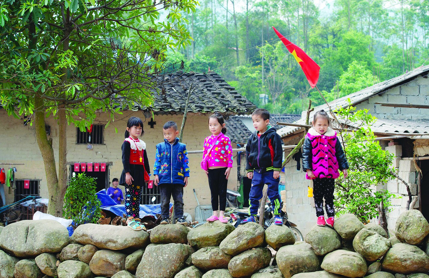 Thăm 'Vương quôc đá' xứ Lạng ảnh 2