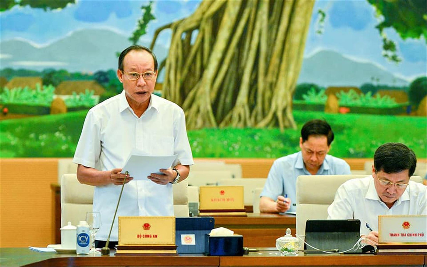 Còn tình trạng bảo kê, móc ngoặc giữa quan chức và doanh nghiệp ảnh 1