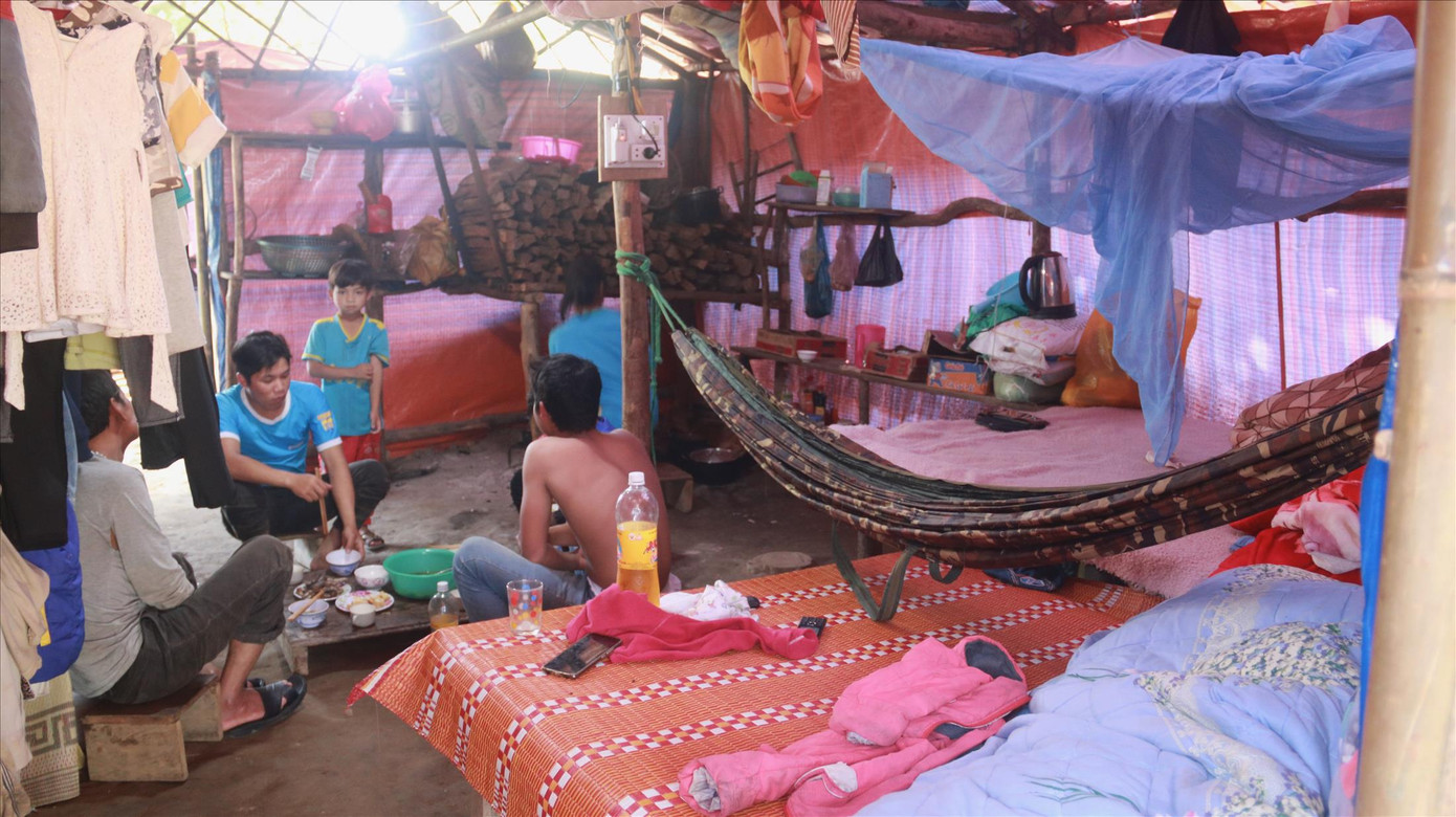 Huyện nghèo Phước Sơn ngổn ngang sau sạt lở ảnh 2