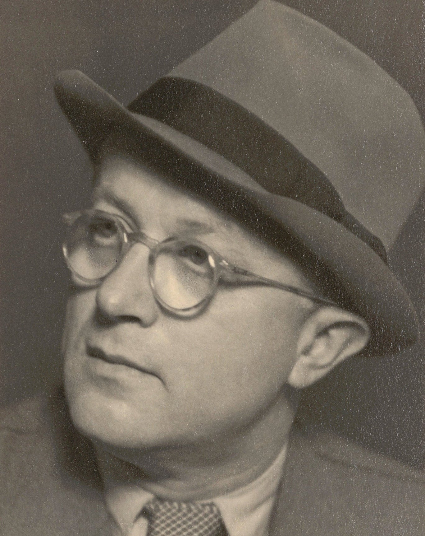 Nhà xuất bản dũng cảm ảnh 1