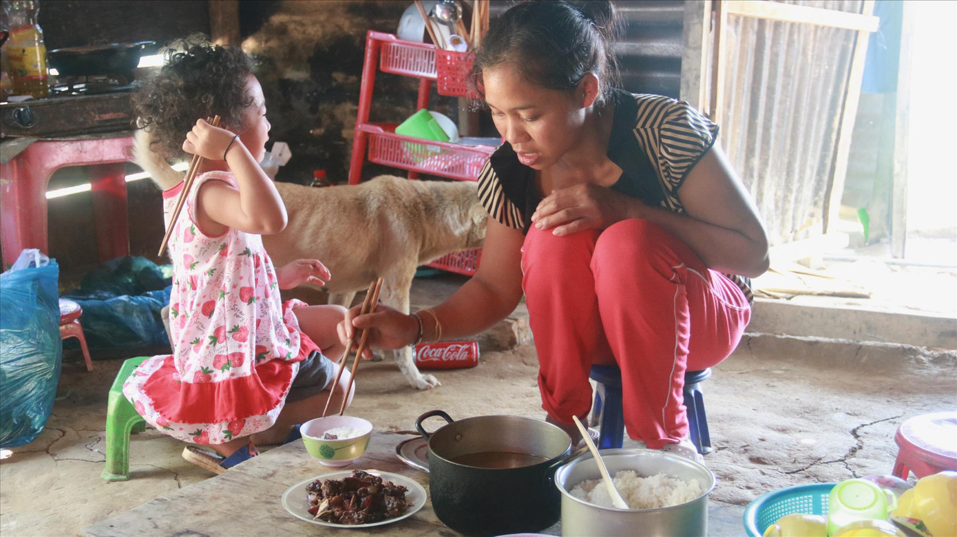 Huyện nghèo Phước Sơn ngổn ngang sau sạt lở ảnh 3