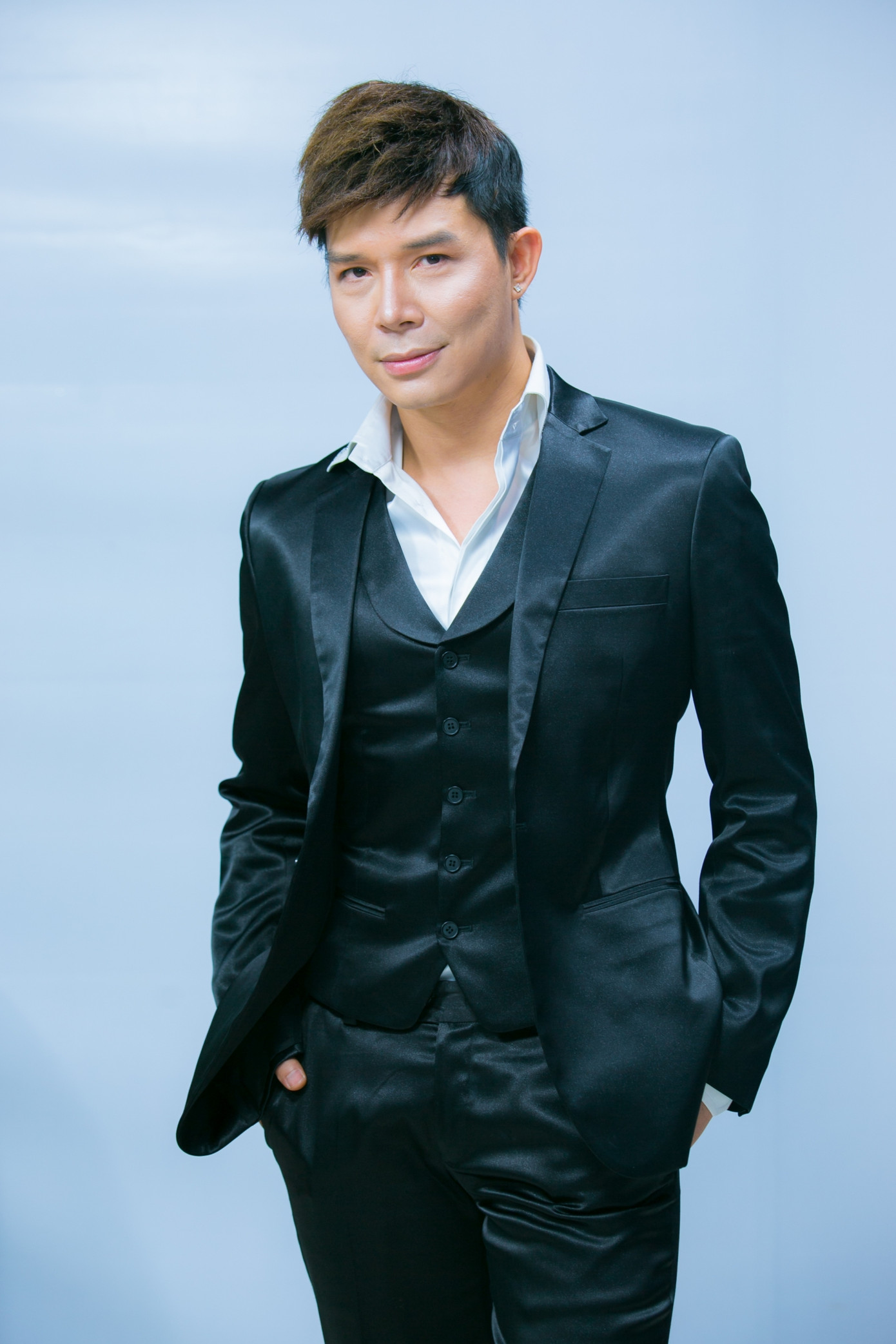 Sao Việt thời cách ly: Nghỉ dịch như nghỉ dưỡng, không sung túc không 'lên sóng'? ảnh 2