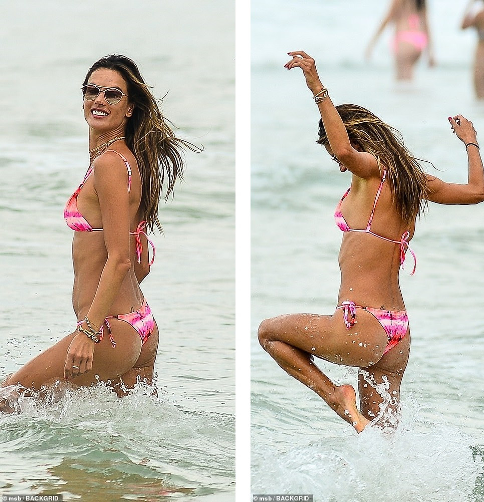 Alessandra Ambrosio lộ khuyết điểm hình thể khi mặc bikini ảnh 2