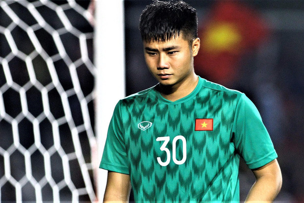 Thủ môn Văn Toản bị tố 'bắt cá hai tay', bạn gái mới nói gì? ảnh 1