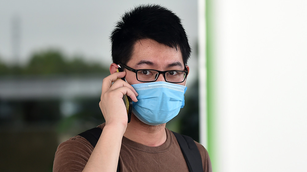 Nhiều ca mắc COVID-19 'đặc biệt' được điều trị khỏi xuất viện ảnh 5