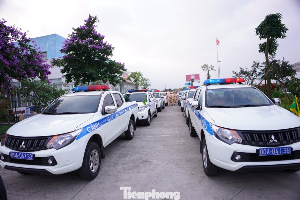 CSGT Hà Nội ra quân tổng kiểm soát, xử lý vi phạm giao thông ảnh 2