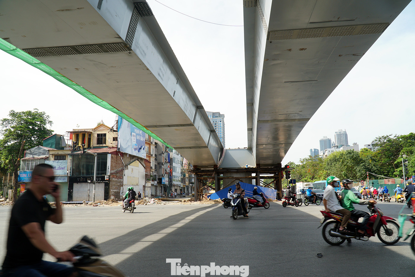 Đường Nguyễn Văn Huyên sắp có cầu vượt giải phóng điểm đen ùn tắc ảnh 3