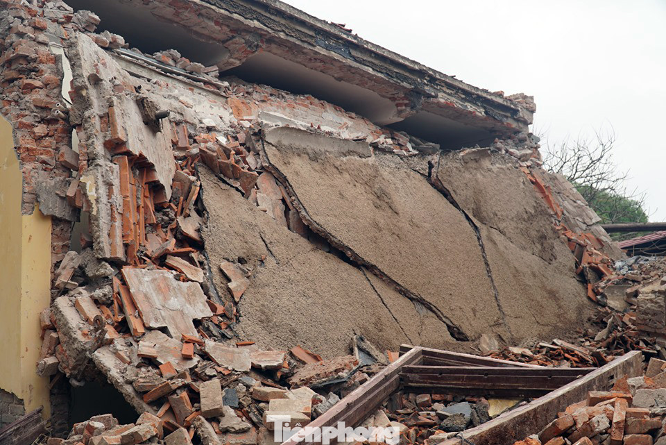 Trạm phát sóng Bạch Mai tan hoang trước ngày hoàn trả theo yêu cầu của TP Hà Nội ảnh 4